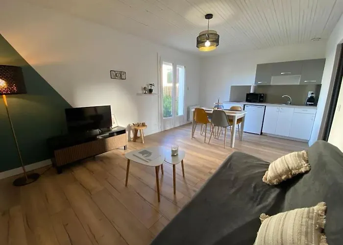 Maisons Martigny B - Proche Futuroscope Et Aquascope Holiday home Chasseneuil-du-Poitou